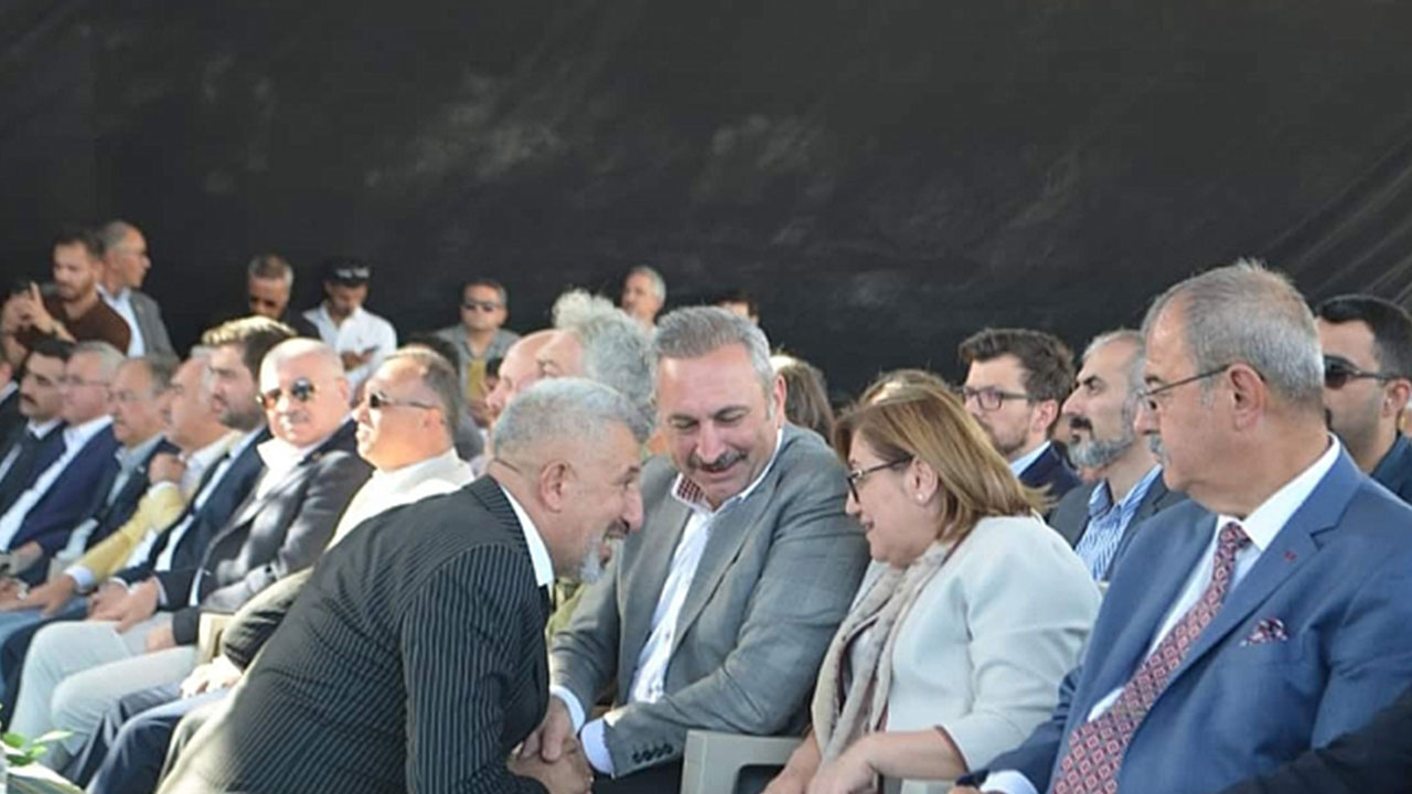 CHP'den istifa edip AK Parti'ye geçen başkanın ilk icraatı olay oldu! Haberi alan CHP'liler çıldırdı