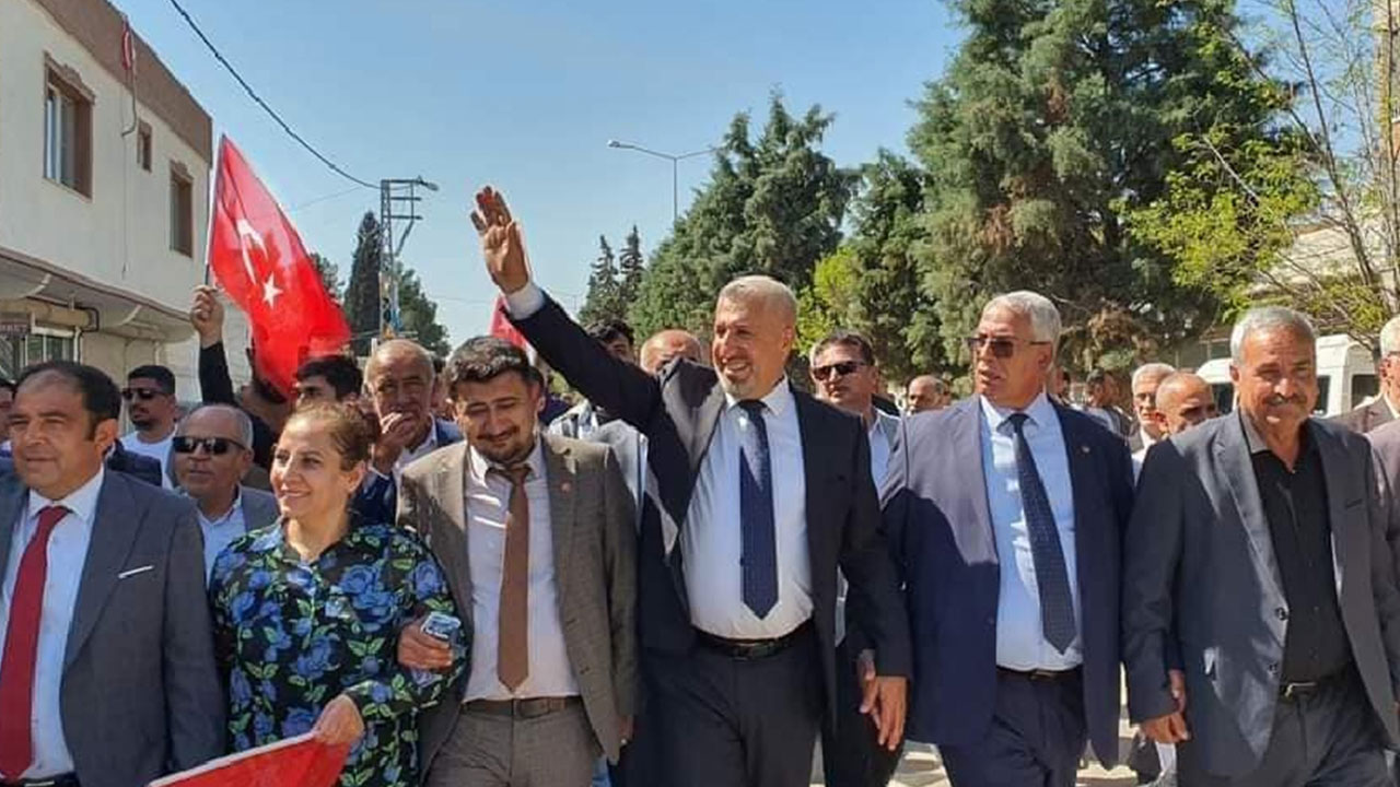 Foto - CHP'den istifa edip AK Parti'ye geçen başkanın ilk icraatı olay oldu! Haberi alan CHP'liler çıldırdı