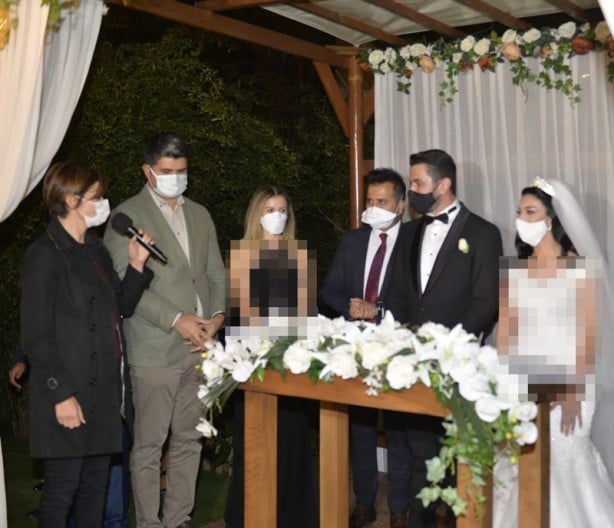 CHP'den 'pes' dedirten paylaşım! Tepki çekti