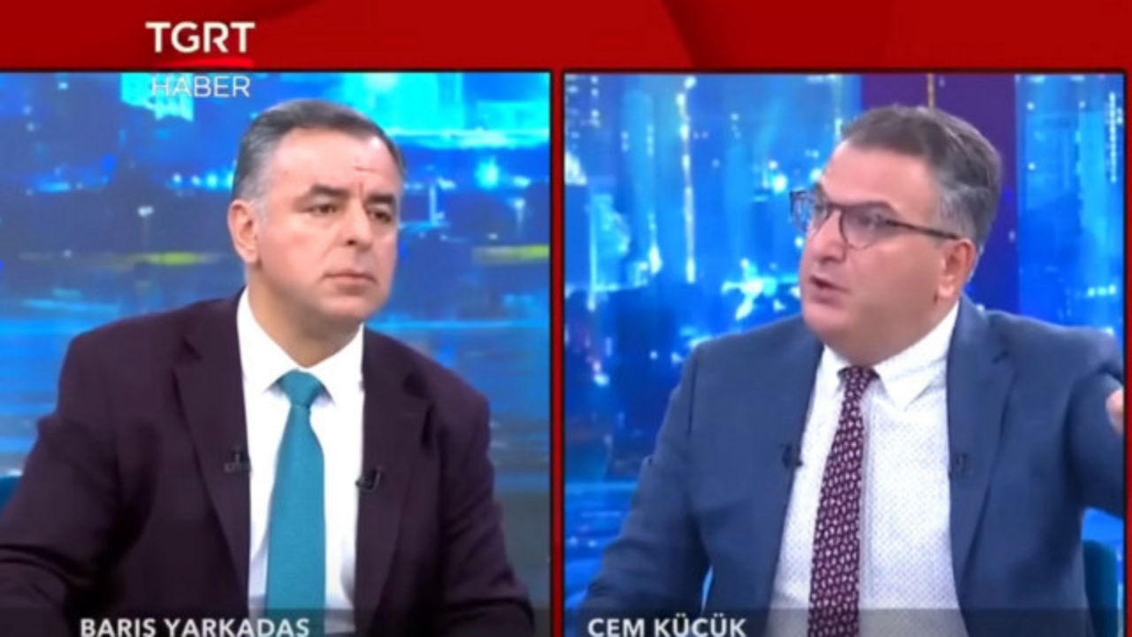 Foto - CHP’li Barış Yarkadaş’a CHP’den canlı yayında tehdit: İktidarı aldığımız gün sana... "Cem Küçük" detayı olay oldu