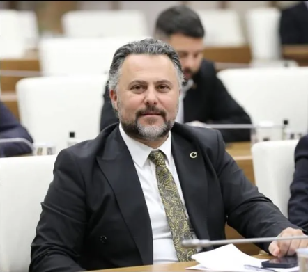 Foto - CHP’li başkan yardımcısından uygunsuz fotoğraflara pişkin cevaplar! Hiç utanma da kalmamış