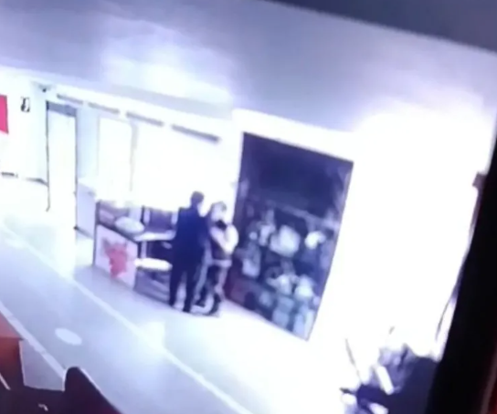 Foto - CHP’li başkan yardımcısından uygunsuz fotoğraflara pişkin cevaplar! Hiç utanma da kalmamış