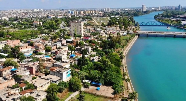 Foto - CHP’li belediye akraba çiftliğine döndü! İşçilere güle güle yeğenlere gelin hele