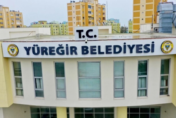 Foto - CHP’li belediye akraba çiftliğine döndü! İşçilere güle güle yeğenlere gelin hele