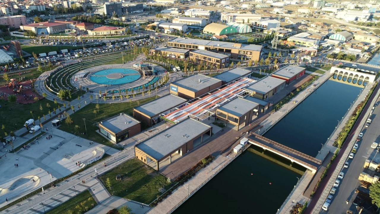 Foto - CHP’li belediye ayık insan istemiyor! Yaşam merkezinde alkollü mekan rezaleti