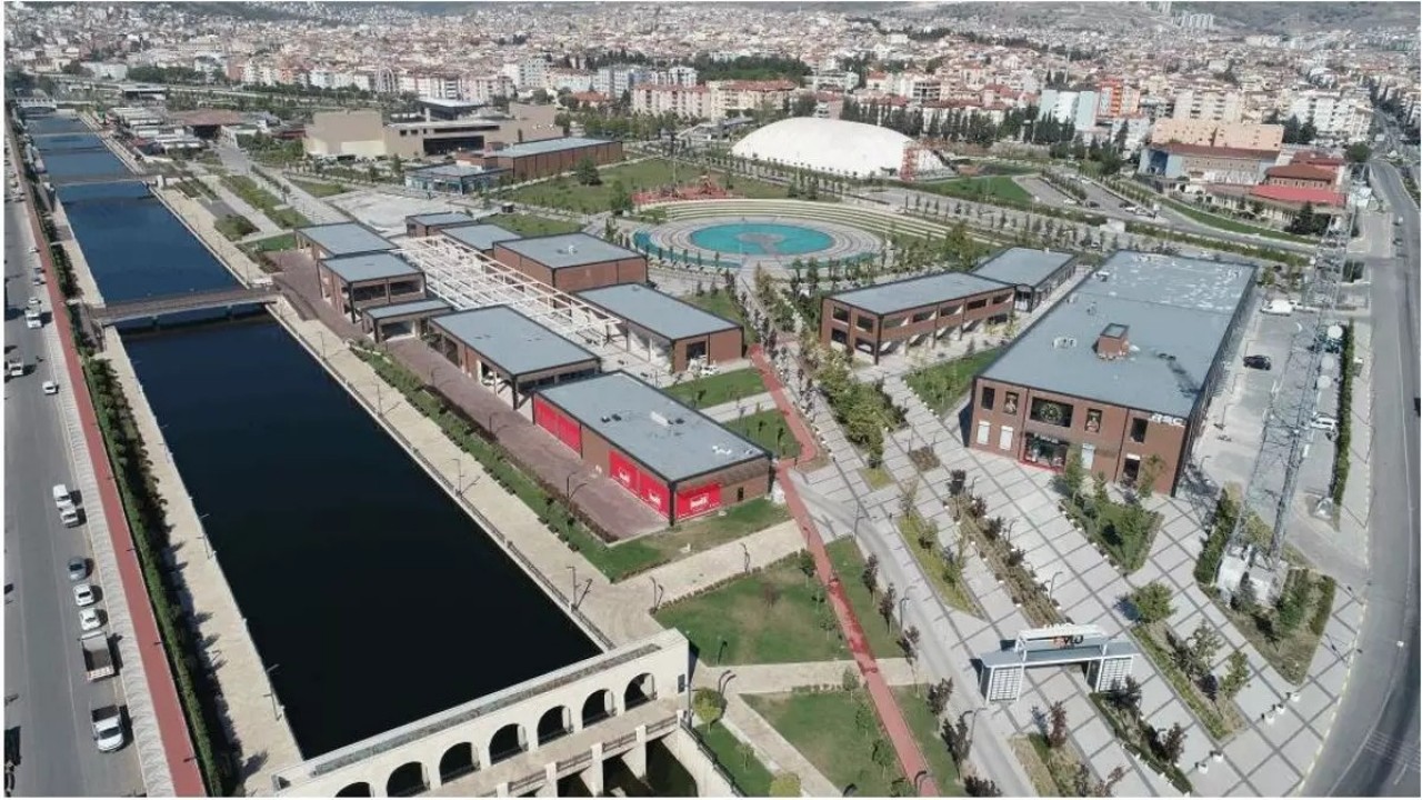 Foto - CHP’li belediye ayık insan istemiyor! Yaşam merkezinde alkollü mekan rezaleti