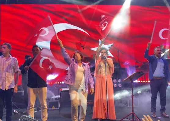 Foto - CHP’li belediye konser için kapı kapı gezip para dilendi! Toplanan 1.2 milyon nereye gitti?