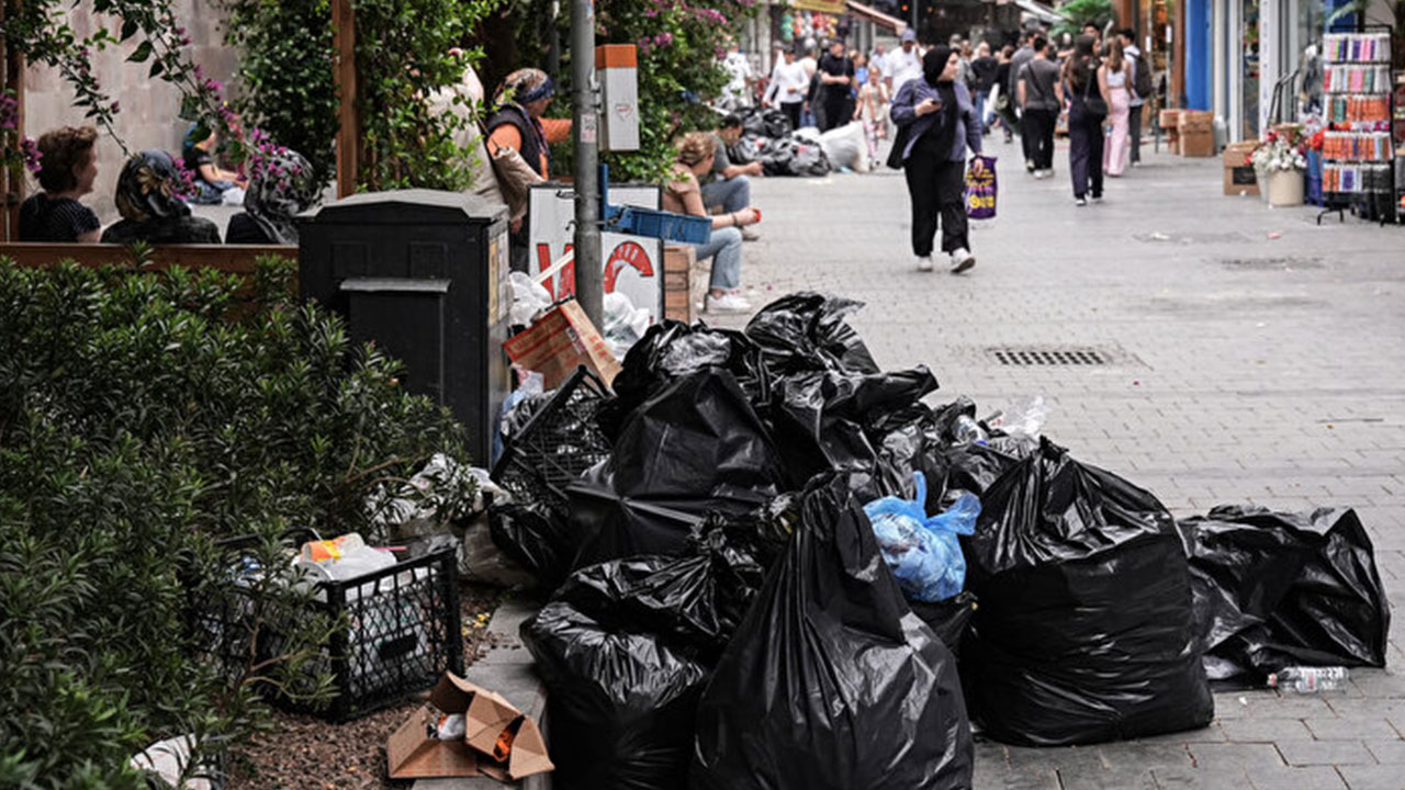 Foto - CHP'li belediyede turistler şaşkınlıkla bu felakete bakıyor: Gerçekten rezil olduk