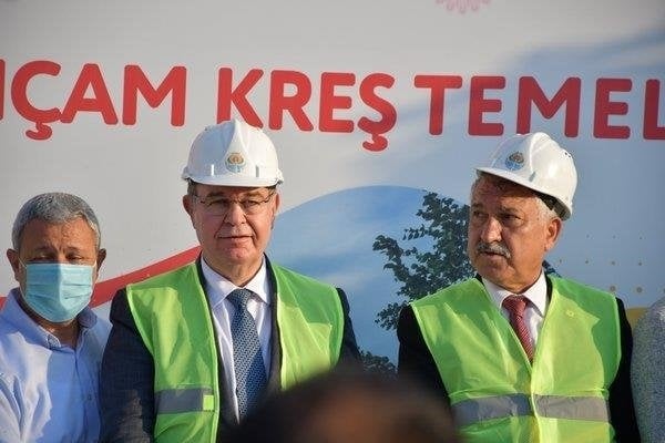 Foto - CHP'li belediyeden büyük kepazelik! Aynı parkı utanmadan ikinci kez açtılar