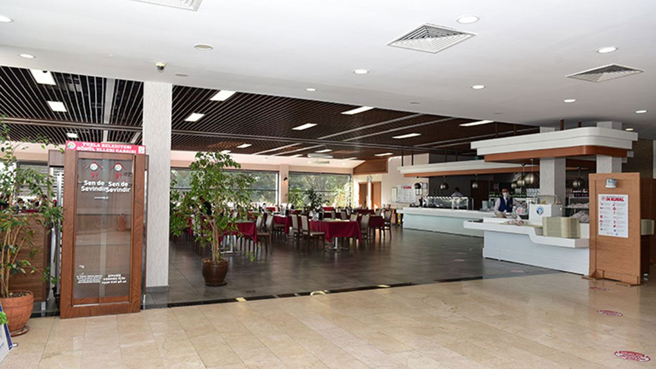 Foto - CHP'li belediyeden emeklilere darbe! İndirim iptal oldu, bu da yetmedi fahiş zam yapıldı