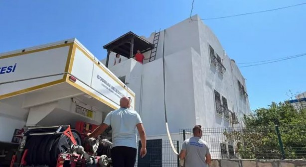 Foto - CHP'li belediyeler halkı susuz bıraktı! Aydın Ayaydın'dan sert tepki geldi: Halkı kandırdınız