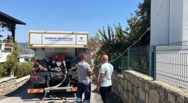 Foto - CHP'li belediyeler halkı susuz bıraktı! Aydın Ayaydın'dan sert tepki geldi: Halkı kandırdınız