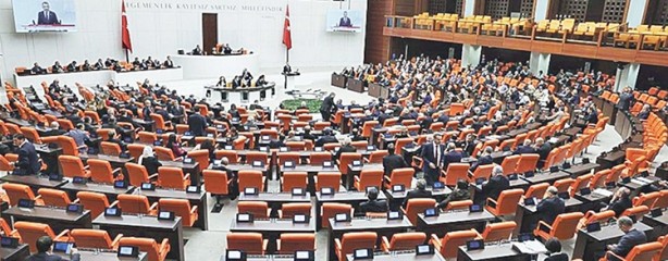Foto - CHP’li belediyeler liyakatsız akraba atamalarıyla aile şirketine döndü: Özel, başkanların liyakatsız atamalarına sessiz... CHP’li belediyeler kontrolden çıktı