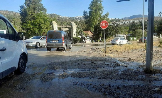 Foto - CHP'li belediyelerin beceriksizliği! Yazın ortasında vatandaşı susuzluğa mahkum ettiler Turizm cennetlerimiz perişan