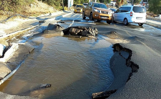 Foto - CHP'li belediyelerin beceriksizliği! Yazın ortasında vatandaşı susuzluğa mahkum ettiler Turizm cennetlerimiz perişan