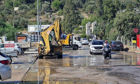 Foto - CHP'li belediyelerin beceriksizliği! Yazın ortasında vatandaşı susuzluğa mahkum ettiler Turizm cennetlerimiz perişan