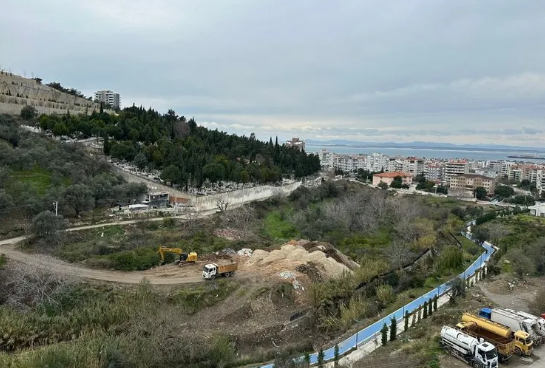 Foto - CHP’li belediyenin ağaç katliamına bakanlık dur dedi