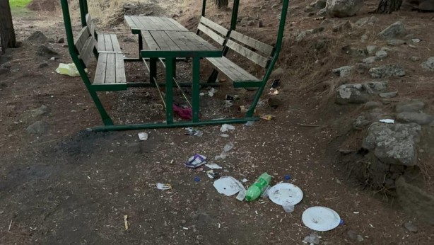 CHP'li belediyeye çöp tepkisi