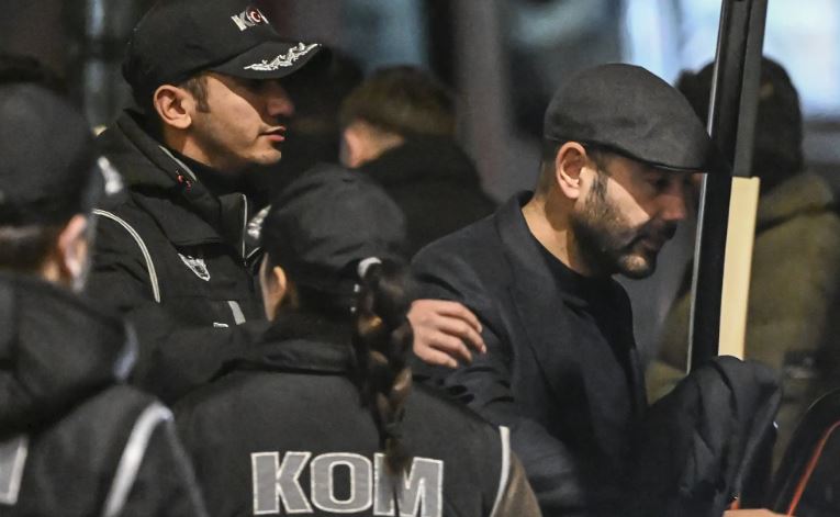 Foto - CHP’li Beşiktaş Belediyesinde perde aralandı! CHP yönetimi yolsuzluk skandalını biliyordu 