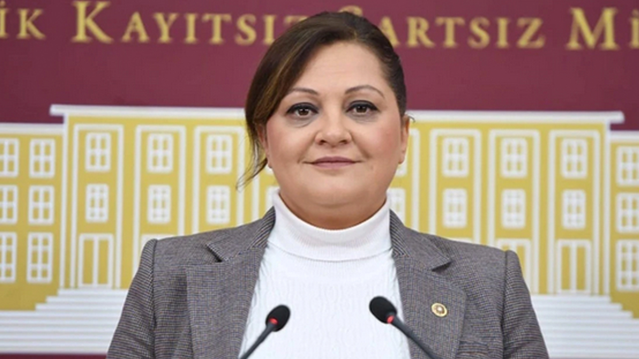 Foto - CHP’li Burcu Köksal'dan şaşırtan karar! Bomba etkisi yaptı! Şok hamle...