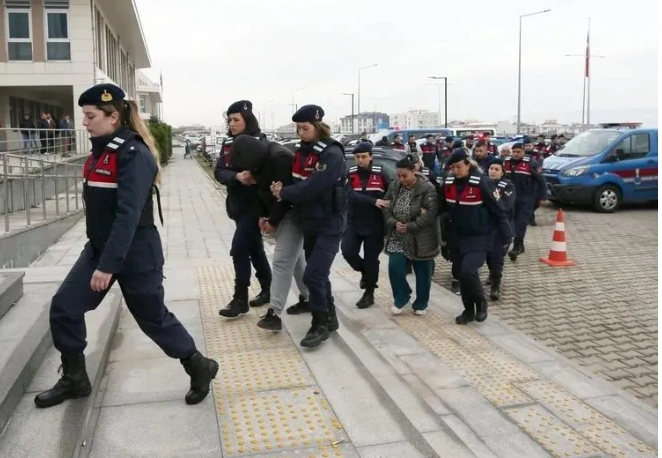 Foto - CHP'li Çanakkale Belediyesi'nin çalışanı uyuşturucu baronu çıktı! Yakalandığında uyuşturucunun etkisi altındaydı