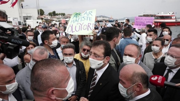 CHP'li Ekrem'e bir protesto da Ada halkından geldi