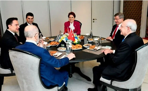 Foto - CHP’li gazeteci CHP’yi yalanladı! Kılıçdaroğlu ile Ümit Özdağ arasında MİT pazarlığı