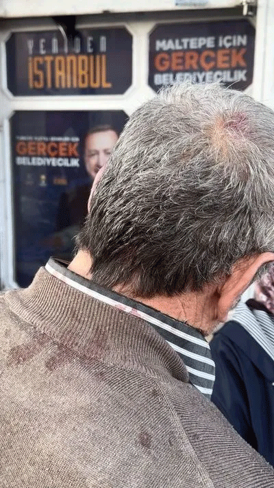 Foto - CHP'li gruptan Ramazan Amca'ya alçak saldırı! Yere yatırıp tekmelediler! AK Parti'den sert tepki