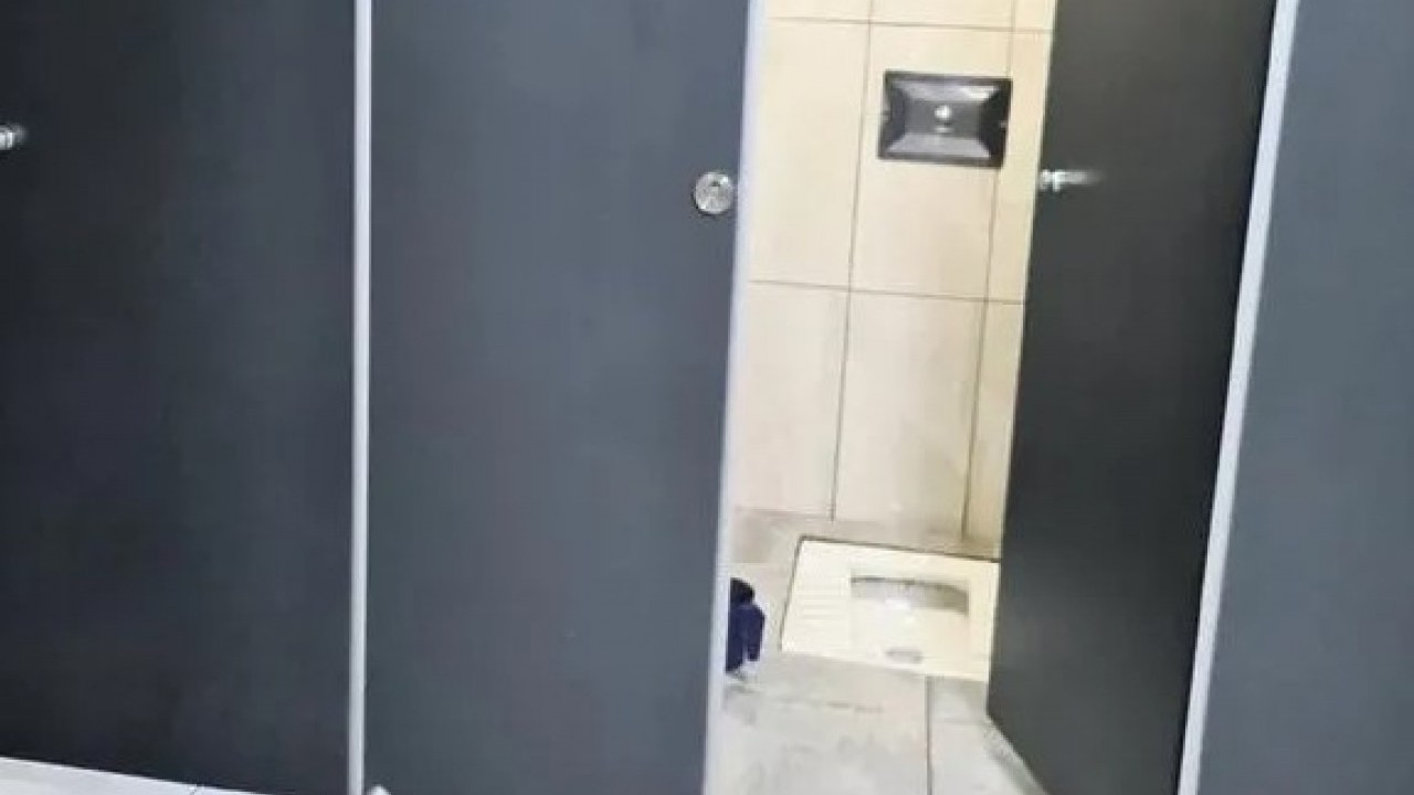 Foto - CHP’li İBB davalık oldu! Kadınlar tuvaletinde skandal olay