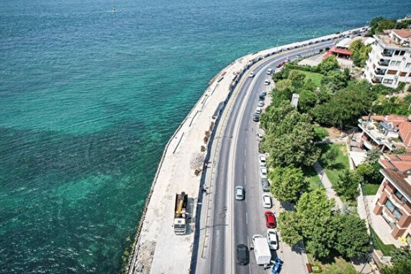 Foto - CHP’li İBB’den İstanbullulara Kız Kulesi işkencesi Manzarayı bariyerle kapattılar
