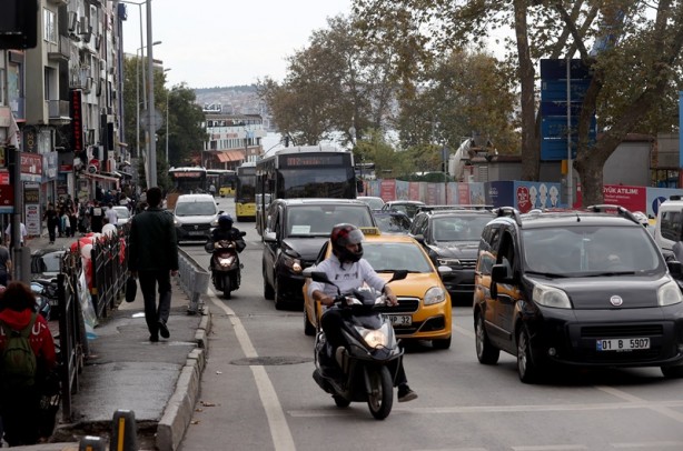 Foto - CHP'li İBB'nin çalışması sonrası yoğun trafik! Tepki yağıyor