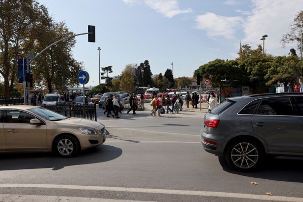 Foto - CHP'li İBB'nin çalışması sonrası yoğun trafik! Tepki yağıyor