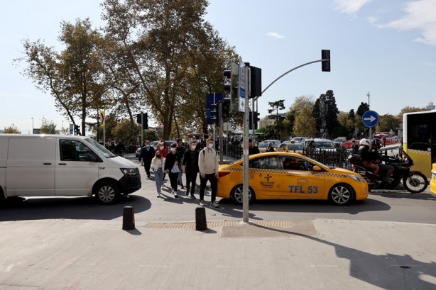 Foto - CHP'li İBB'nin çalışması sonrası yoğun trafik! Tepki yağıyor