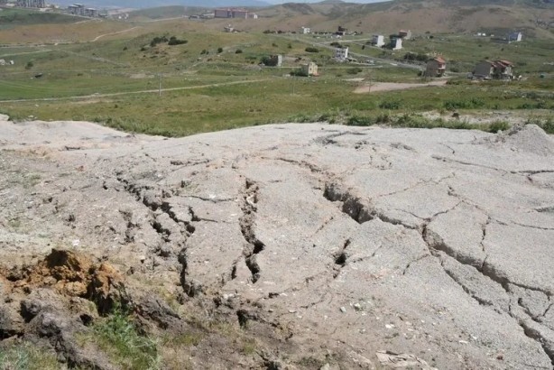Foto - CHP'li İzmir belediyesinden faciaya davetiye! Mahkeme kararını bile dinlemiyorlar!