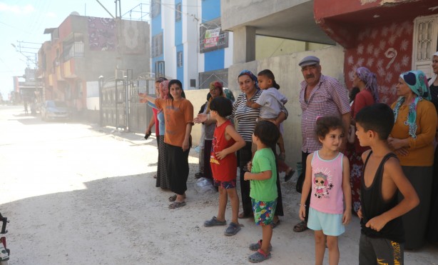 Foto - CHP'li Seyhan Belediyesi bir mahalleyi tozlar içinde bıraktı!