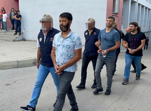 Foto - CHP'li Seyhan Belediyesi'ne PKK/KCK operasyonu: Bakın aralarında kim var