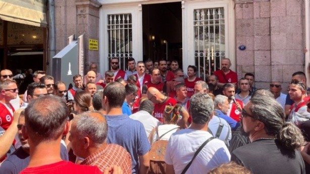 Foto - CHP'li Tunç Soyer yine sözünde durmadı! işçilere bayramı zehir etti