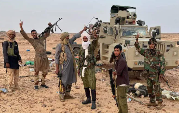 Foto - CHP’li vekil Namık Tan varken düşmana gerek yok