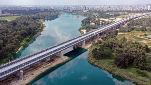 Foto - CHP’li Zeydan Karalar’dan, halka ‘işkence’ Köprüyü Erdoğan yaptı diye…