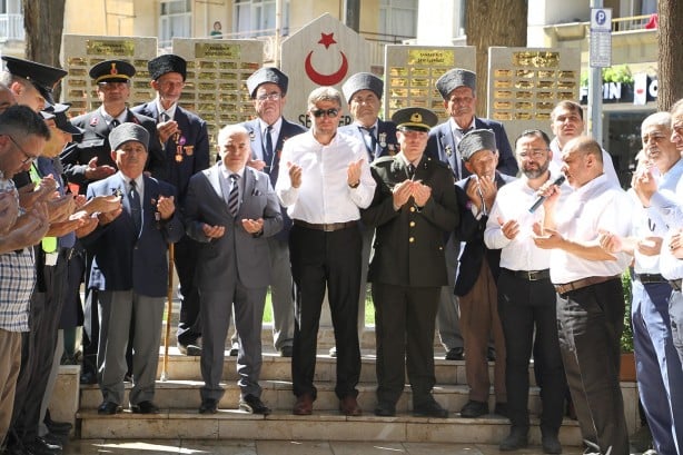 CHP'liler bile oradaydı! İYİ Parti'den büyük ayıp