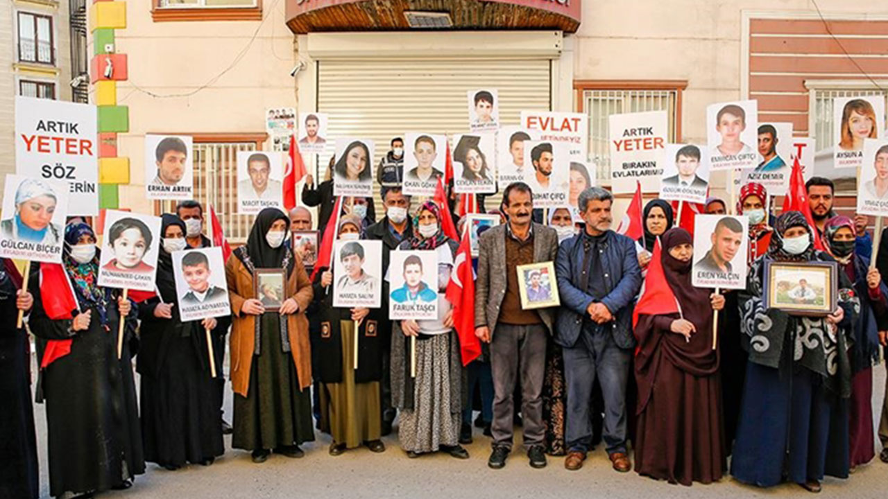 Foto - CHP’liler ve bozguncular terörsüz Türkiye’den rahatsız ama bakın en mutlu kimler