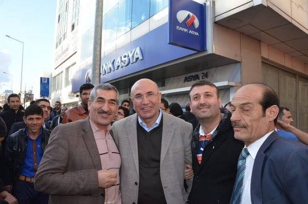 Foto - CHP’lilerin şovmeni Mahmut Tanal’ın CV’sinden FETÖ ve Apo çıktı