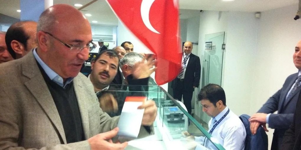 Foto - CHP’lilerin şovmeni Mahmut Tanal’ın CV’sinden FETÖ ve Apo çıktı