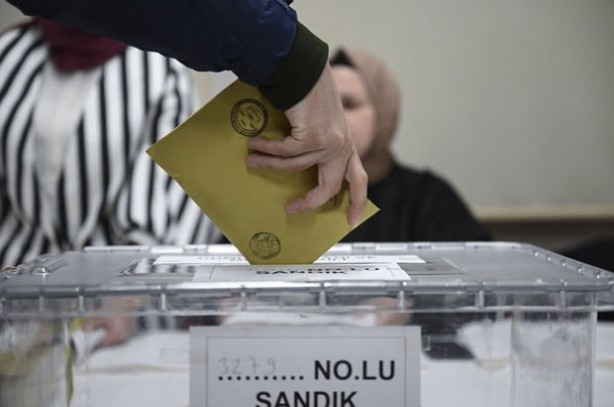 Foto - CHP'nin anketçisi seçime saatler kala son sonuçları paylaştı! Kemal Kılıçdaroğlu'nun oyu gündemi altüst etti