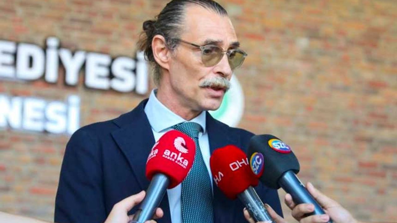 Foto - CHP'nin "artist" başkanından skandal sözler! Saçma sapan konuşma la