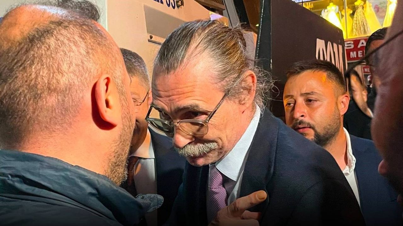 Foto - CHP'nin "artist" başkanından skandal sözler! Saçma sapan konuşma la