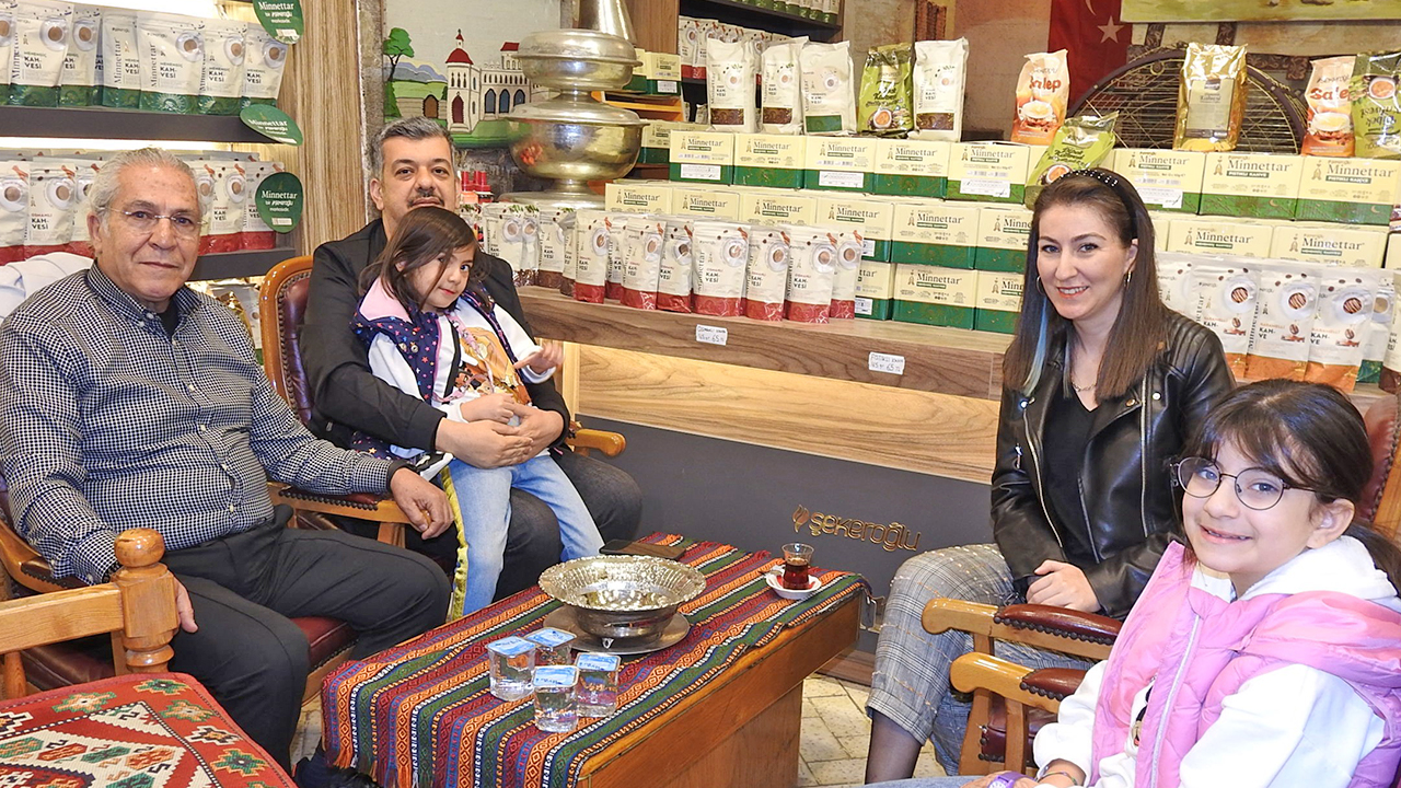 Foto - CHP’nin boykot çağrılarına en güzel cevap Gaziantep’ten geldi... Kim takar senin ‘milli olmayan boykot’unu