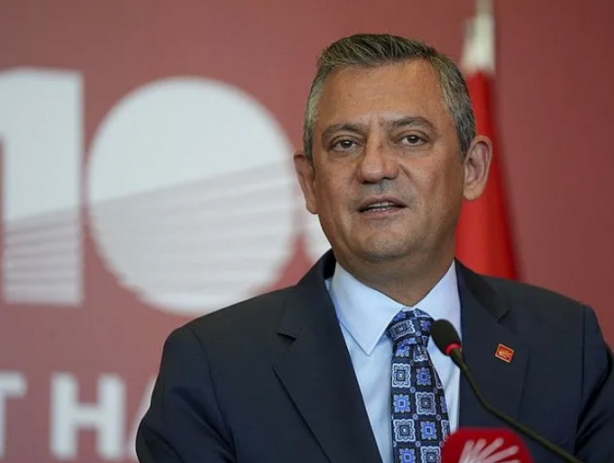 Foto - CHP'nin emekçilere zulmü! Tuvalet yasak, yerde yatıyorlar