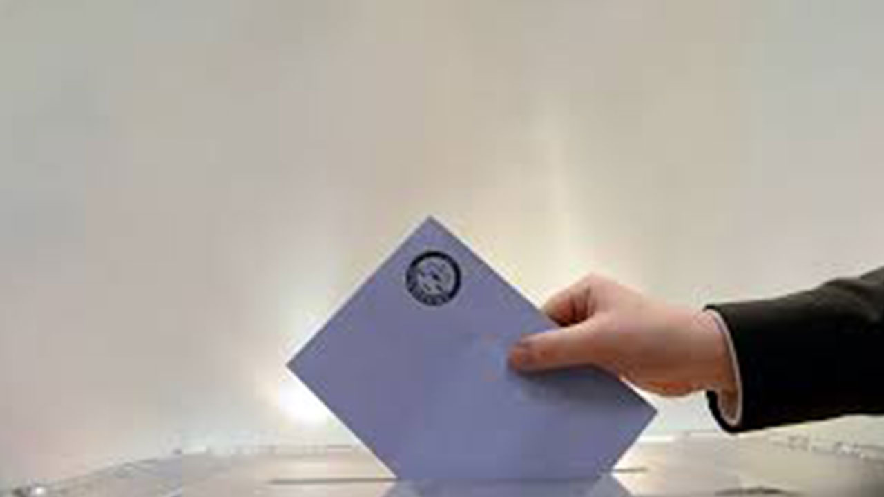 Foto - CHP'nin önde olduğu seçim anketini paylaşan Şamil Tayyar'dan flaş çıkış: Rüzgarı heba ettiler