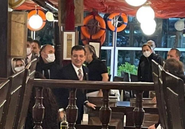 Foto - CHP’nin süper savunma mekaniği! Sosyal Medya bunu konuşuyor? İmamoğlu ne yaparsa yapsın CHP kafası böyle çalışıyor